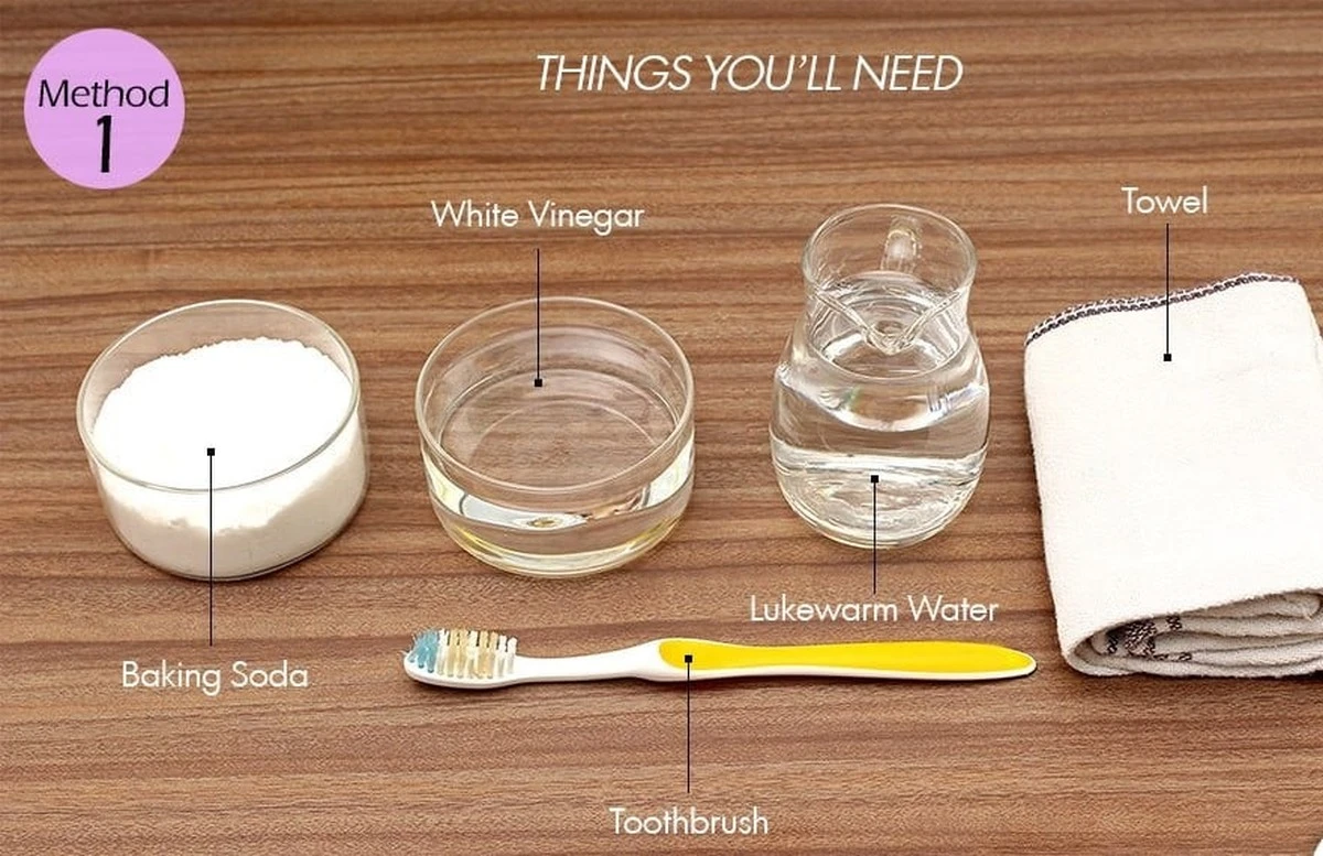 Soda bikarbona v batůžku: jak odstranit pachové "bomby" z obuvi