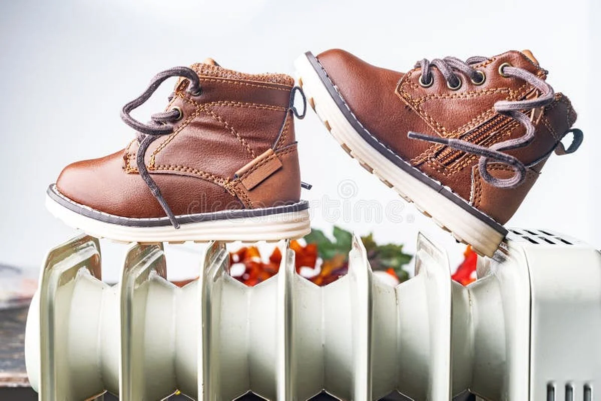 Zastavte sušení bot na topení: za jednu noc se vám zničí kůže navždy - image 2