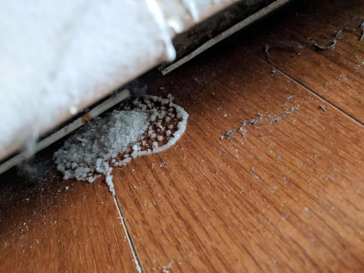 Kuchyňská sůl za radiátorem snižuje účty o třetinu. Tady je proč