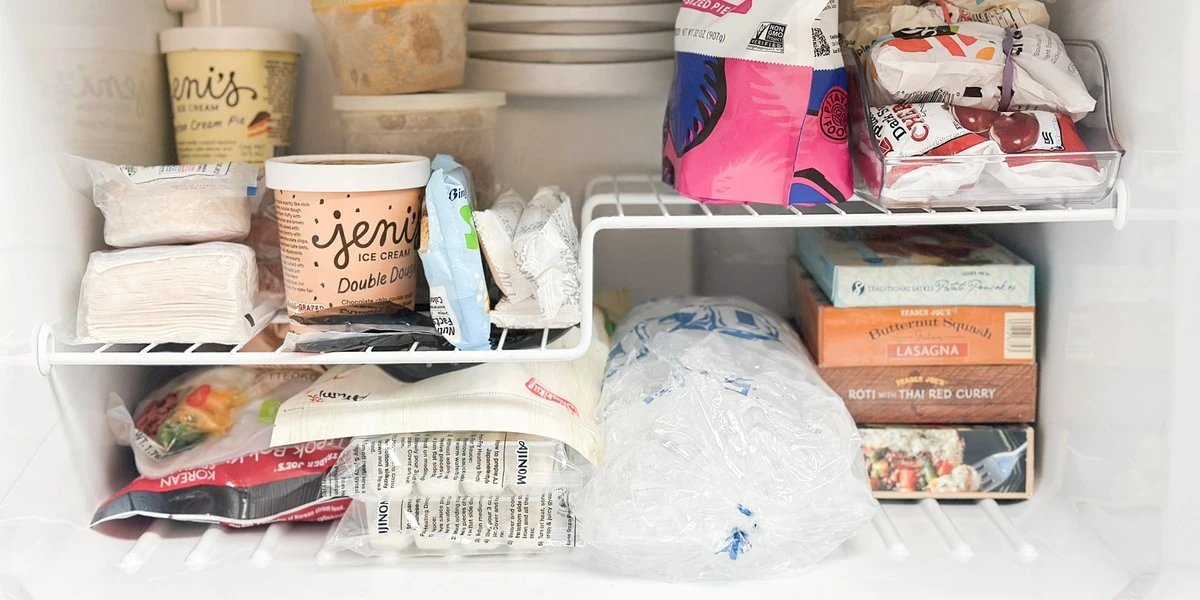 Staré punčochy do mraziče – geniální řešení, které opraví vaši kuchyň - image 2