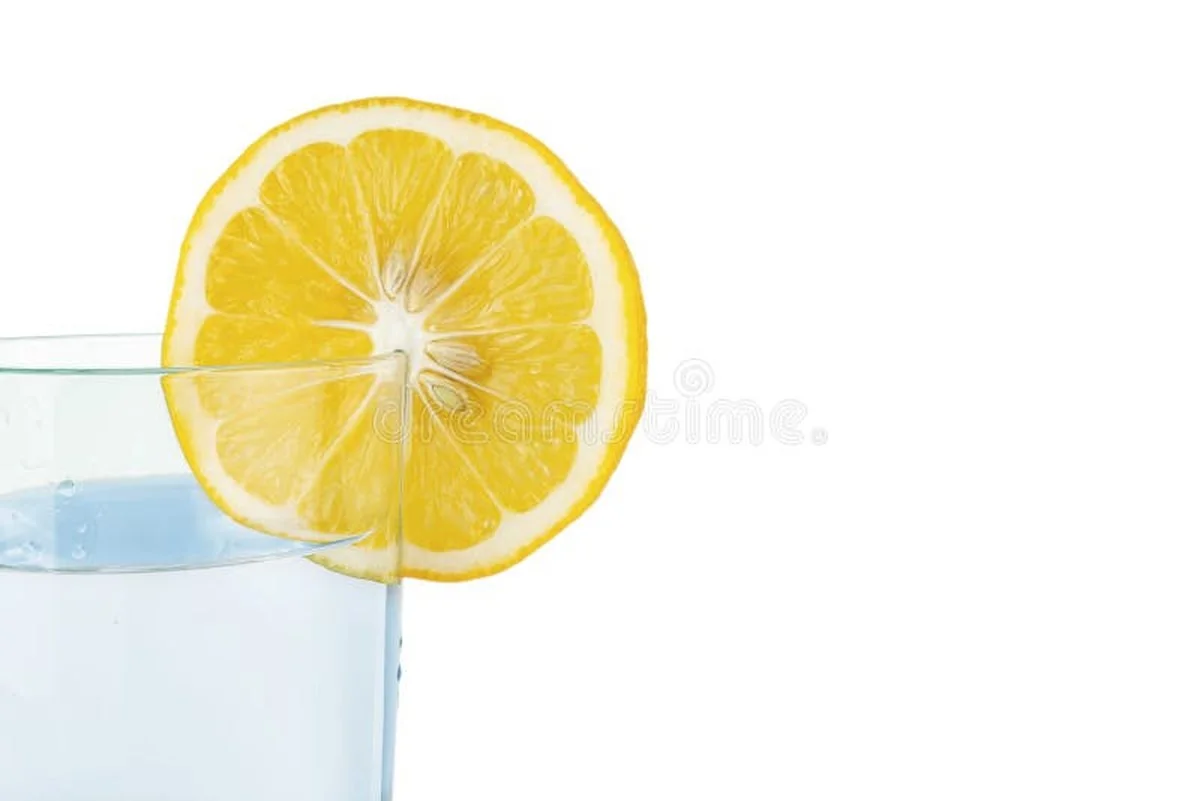 Citronová šťáva na zrcadlech místo drahých čističů – výsledek vás ohromí