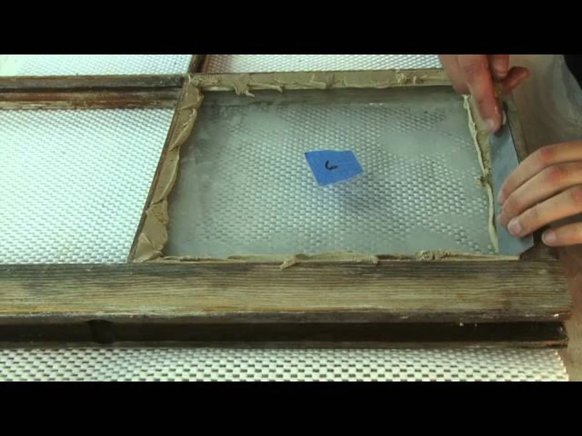 Petrolej na zatmelené okno osvobodí vás od pracného škrábání