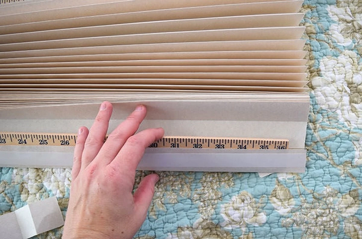 Krepový papír na okně替代 drahých žaluzií: jak na to správně - image 1