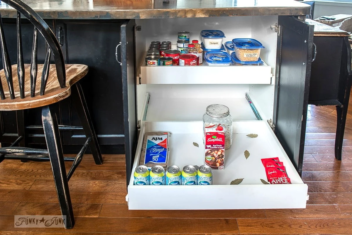 Bobkový list v mouce: trik ze starých kuchyní proti molům