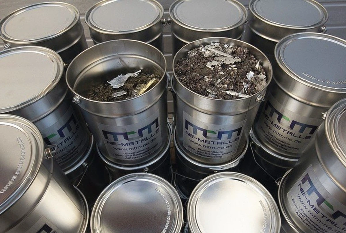 Proč instalatéři nikdy nelijí rozpuštěný cín do odpadů - image 2