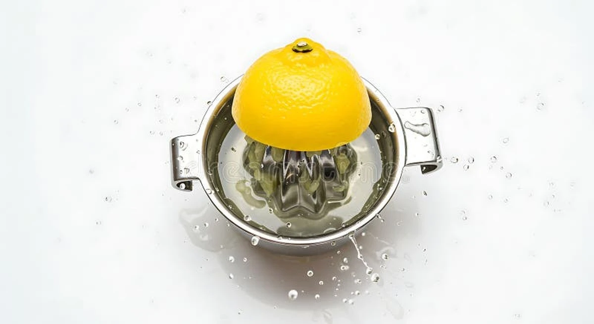 Citrónová šťáva na matném kovu: výsledek za pět minut vás ohromí - image 1