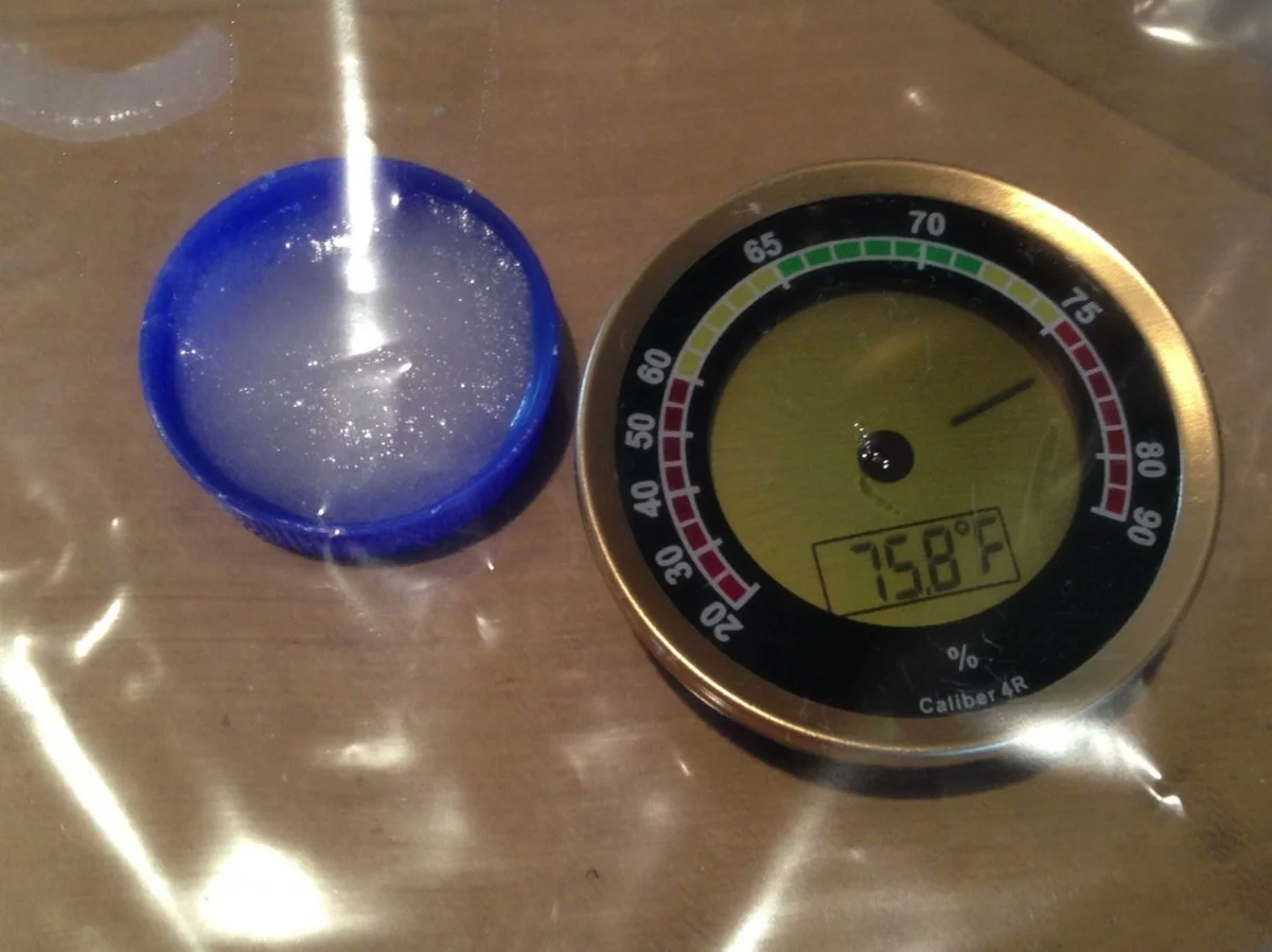 Umístěte sklenici s solí do rohů bytu – překvapivý výsledek za týden - image 2