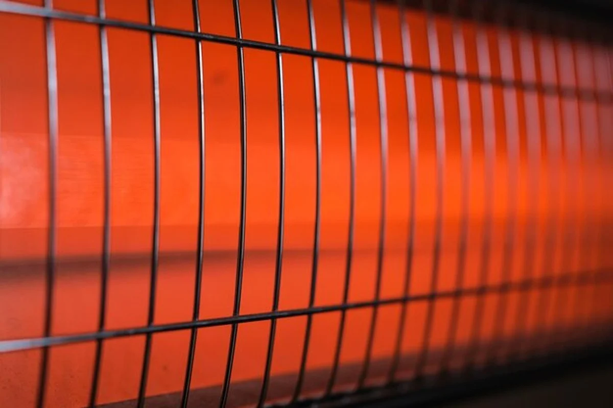 Infrazářič vs. topení: která volba vám ušetří v zimě nejvíce