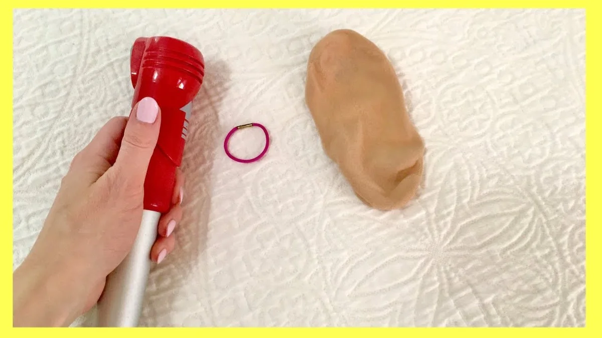 Starý punčoch nad vysavačem: Trik na snadné hledání ztracených předmětů - image 2