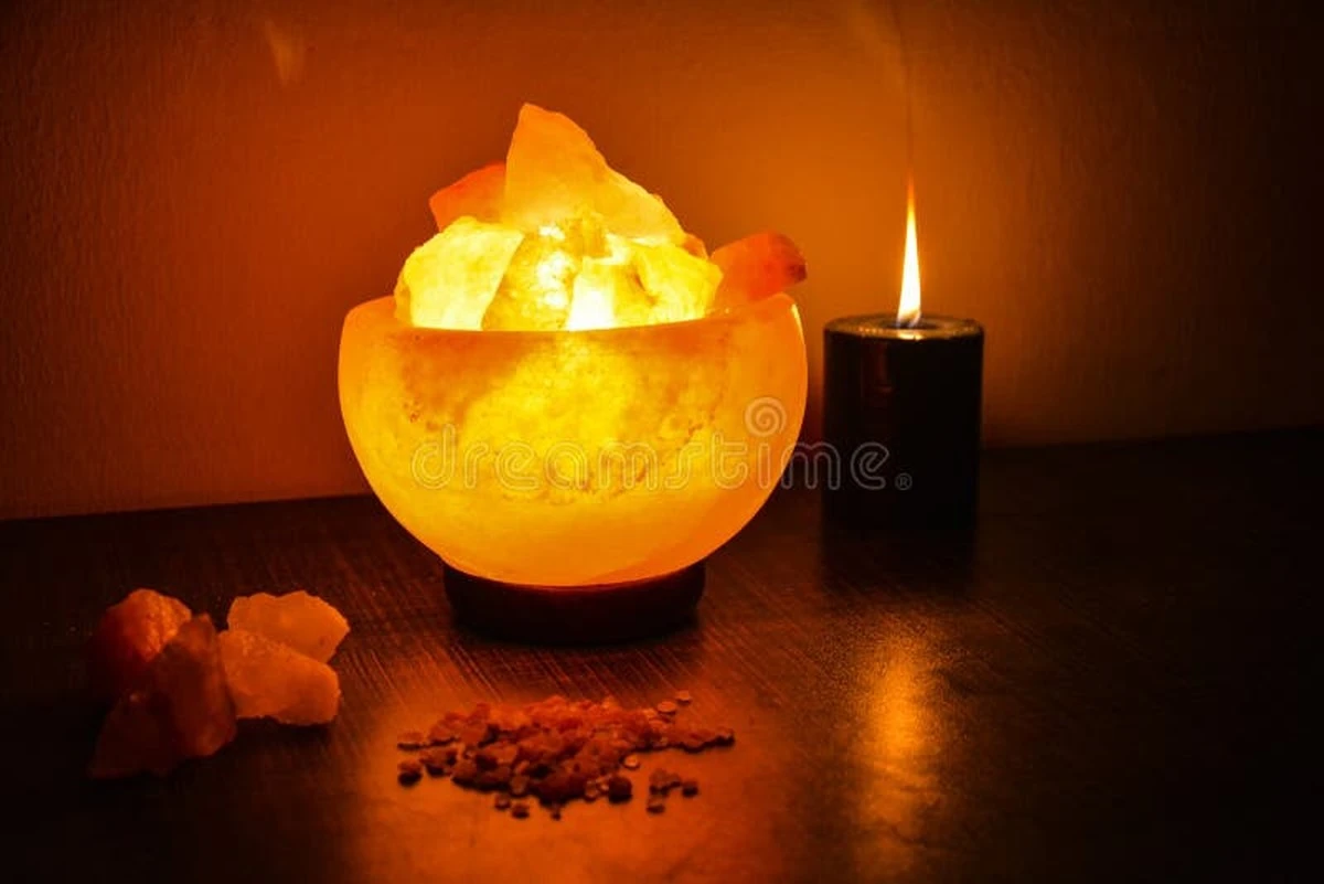 Sůl na pálení krbů: Proč místní hasiči to všem radí - image 1