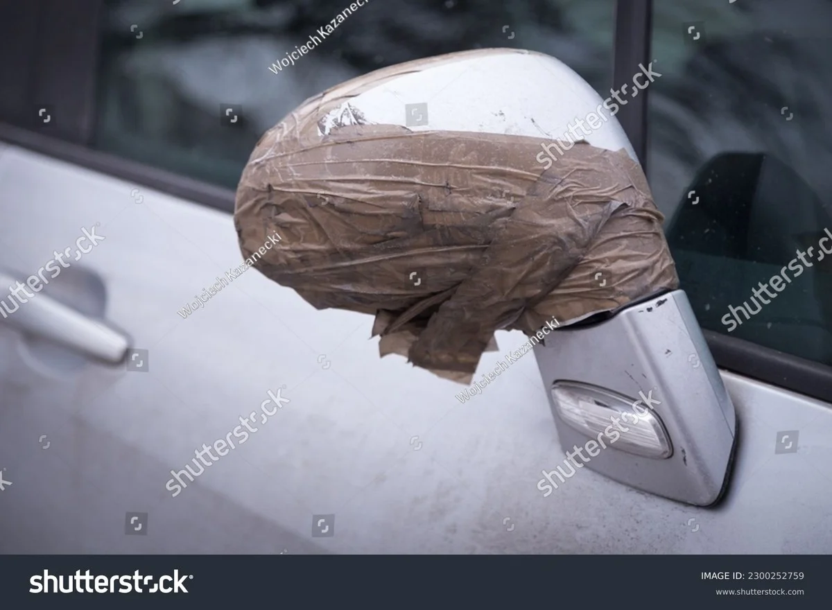 Páska od slepení se používá na zrcadla. Důvod vás překvapí - image 1