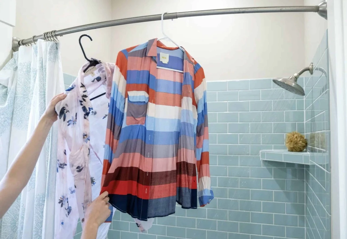 Starý ručník a mikrovlnná trouba? Genius trik pro perfektně měkké oblečení - image 2