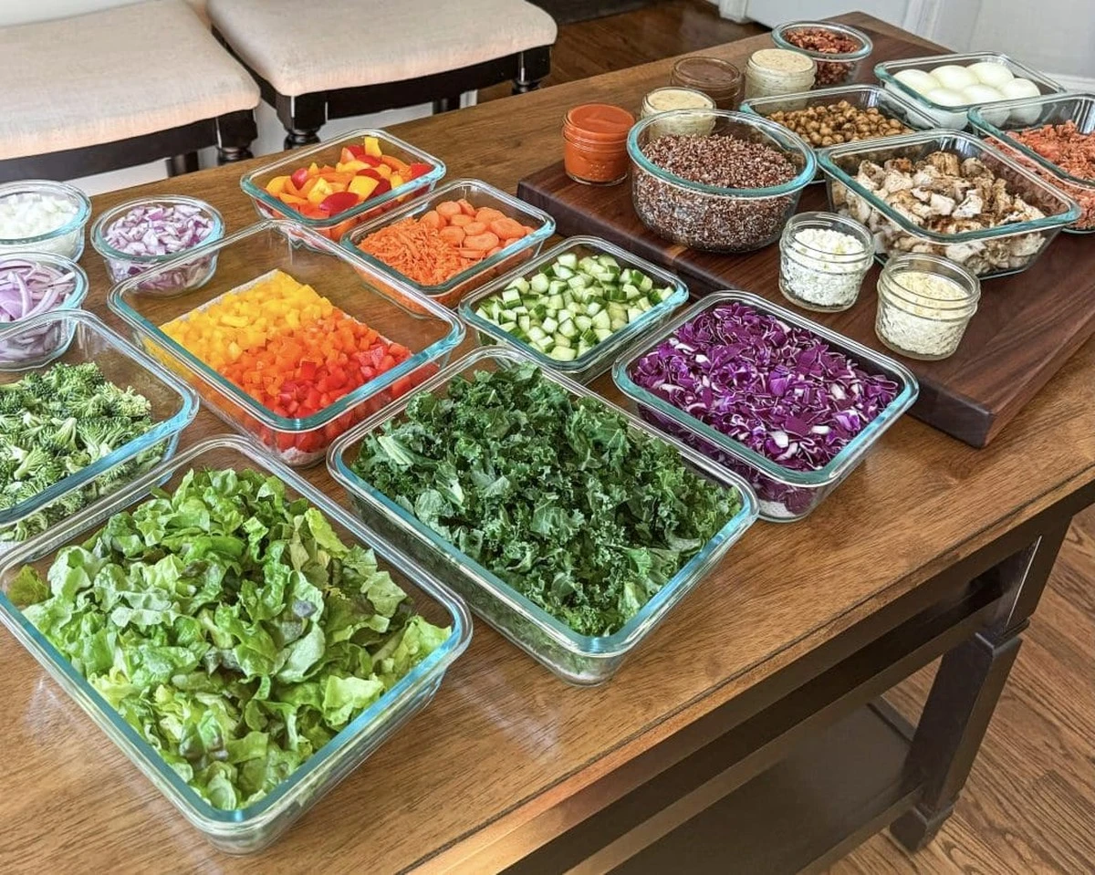 Papírová utěrka v pytlíku salátu prodlouží jeho život o týden