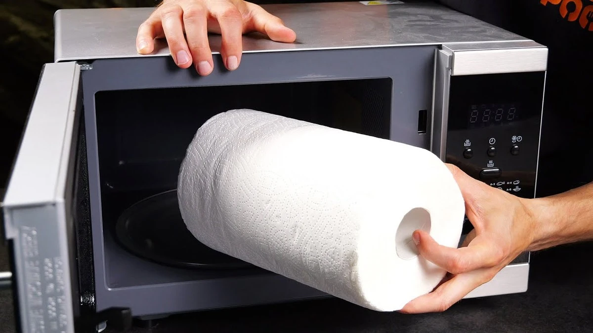 Starý ručník a mikrovlnná trouba? Genius trik pro perfektně měkké oblečení