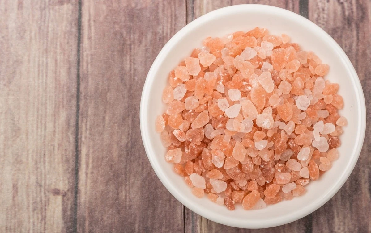 Sůl v jednom koutku místnosti: co se stane za noc - image 1