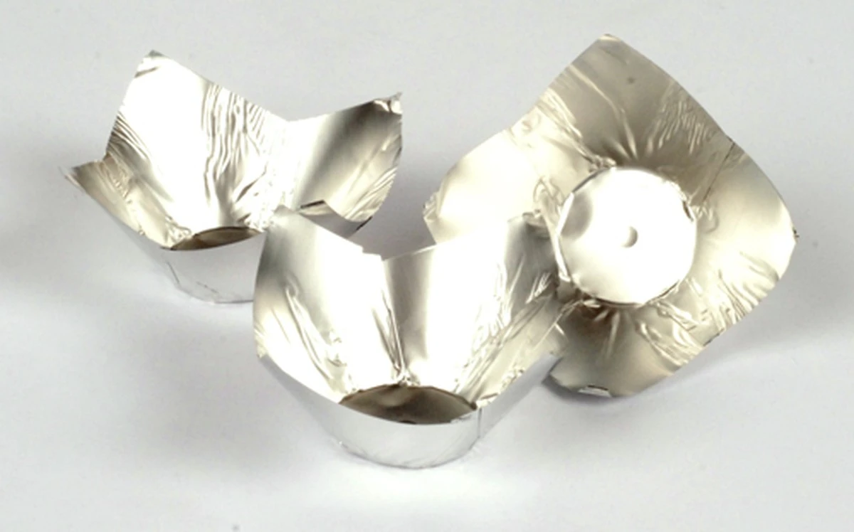 Obyčejný alobalový kužel v trouše šetří energii i čas