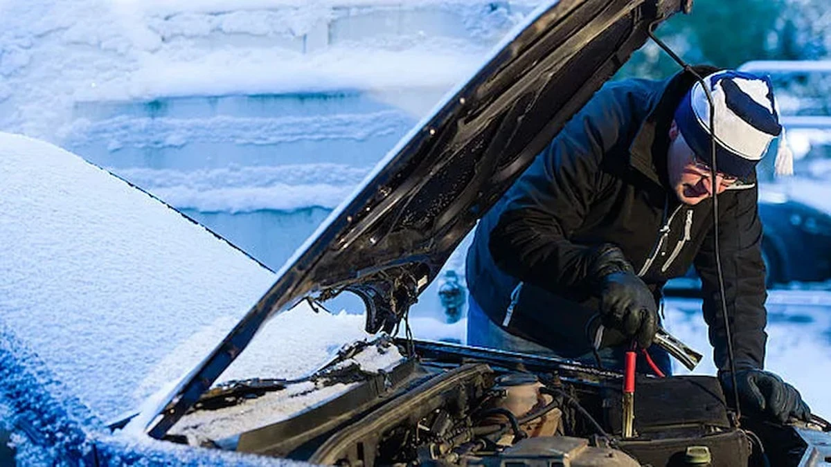 Automechanici vás varují: toto rozhodně nezapomínejte v zimě