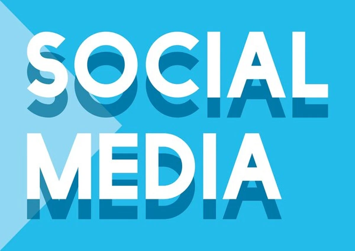 Psychologové varují: co se s námi v prosinci dělá sociální sítě