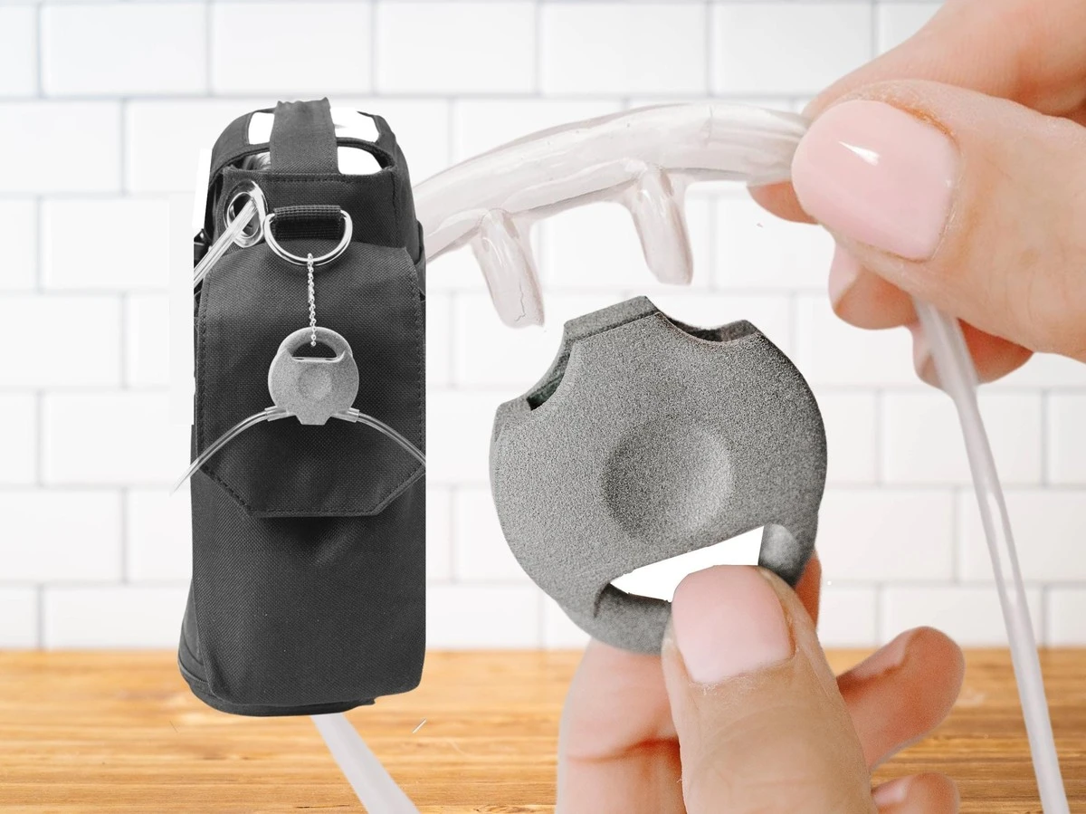 Staré ponožky jako návlek na odkysličovač vzduchu – jednoduchý trik