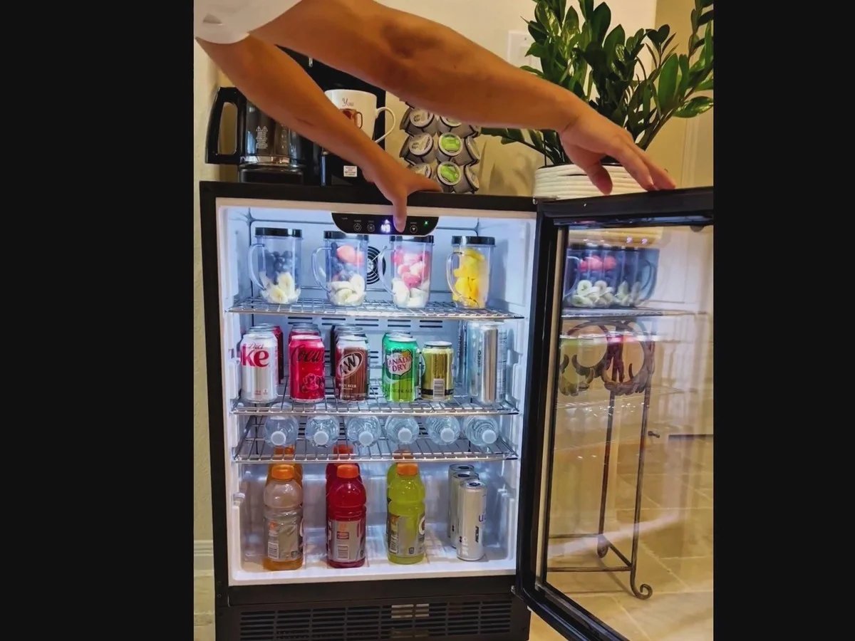 Ledový nápoj v lednici znečisťuje vaši vodu – co na to říkají hygienici - image 2