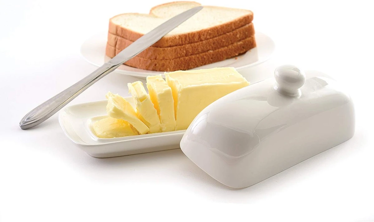 Proč číšníci vždycky přidávají do vody máslo na chlebek - image 2