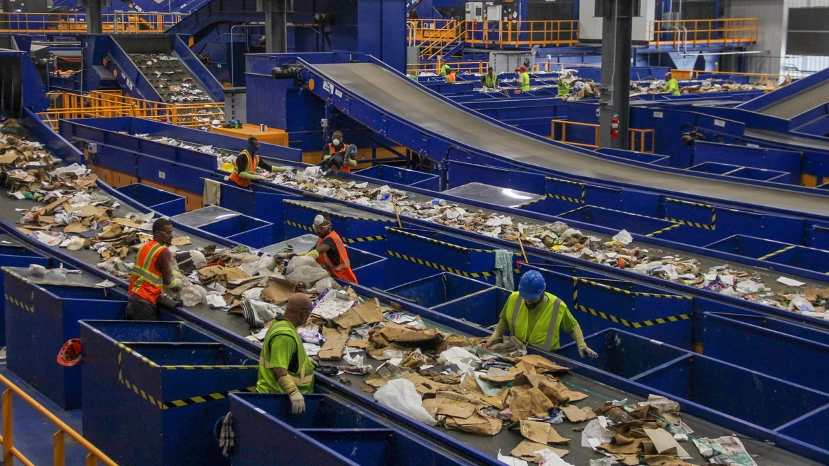 Sběrný chrám za rohem: co tam už nemají, a vám to tají poplatek za plyn