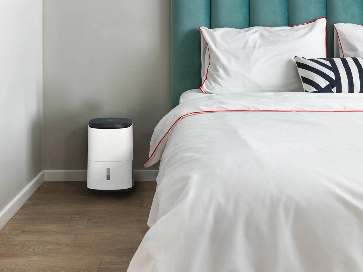 Papírový ručník pod postel? Proč to řeší vlhkost za noc - image 2