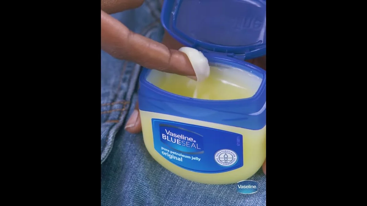 Vazelína na zipu? Genius trik, který vrátí život svlékacím bundám - image 1