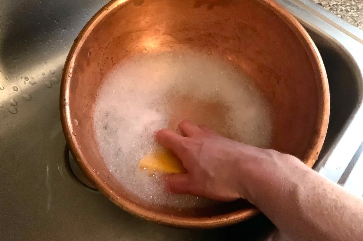 Kečup na měďové nádobí? Hasiči vám to potvrdí - image 2