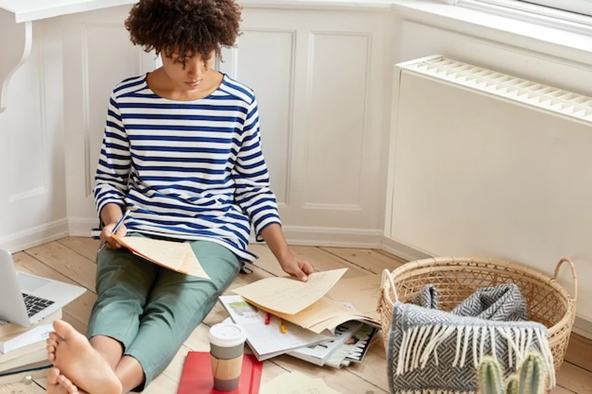 Psychologové upozorňují: Chaos v bytě vás stojí více peněz, než si myslíte - image 2